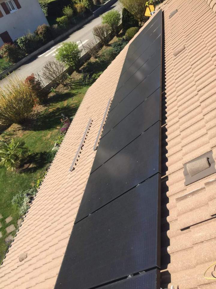 Panneaux solaires sur toiture Saint-Étienne