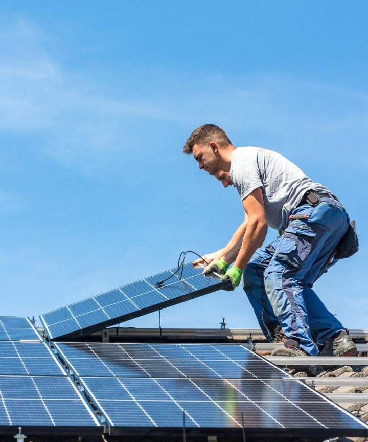 Panneaux solaires sur toiture Saint-Étienne